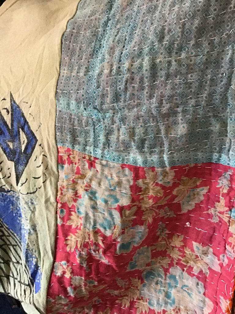 Def Leppard “Pyromania" kantha poncho - Main Street Threads