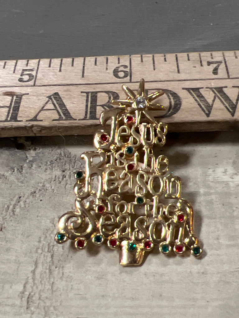 Vintage Christmas pin - brooch - Main Street Threads