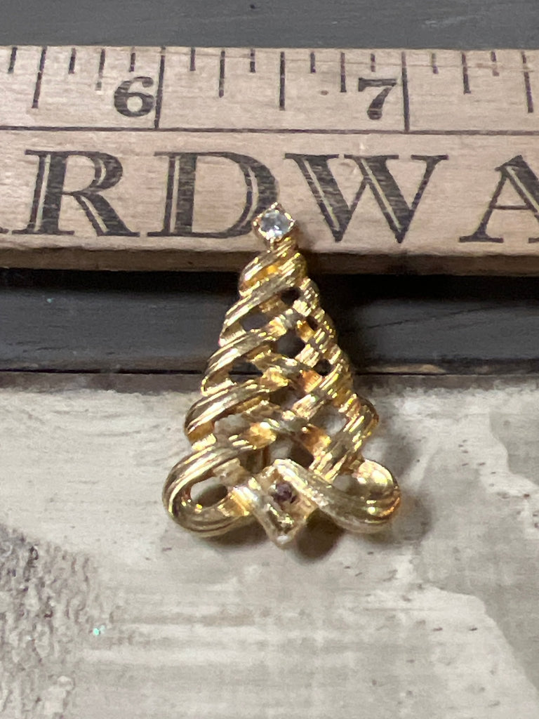 Vintage Christmas pin - brooch - Main Street Threads