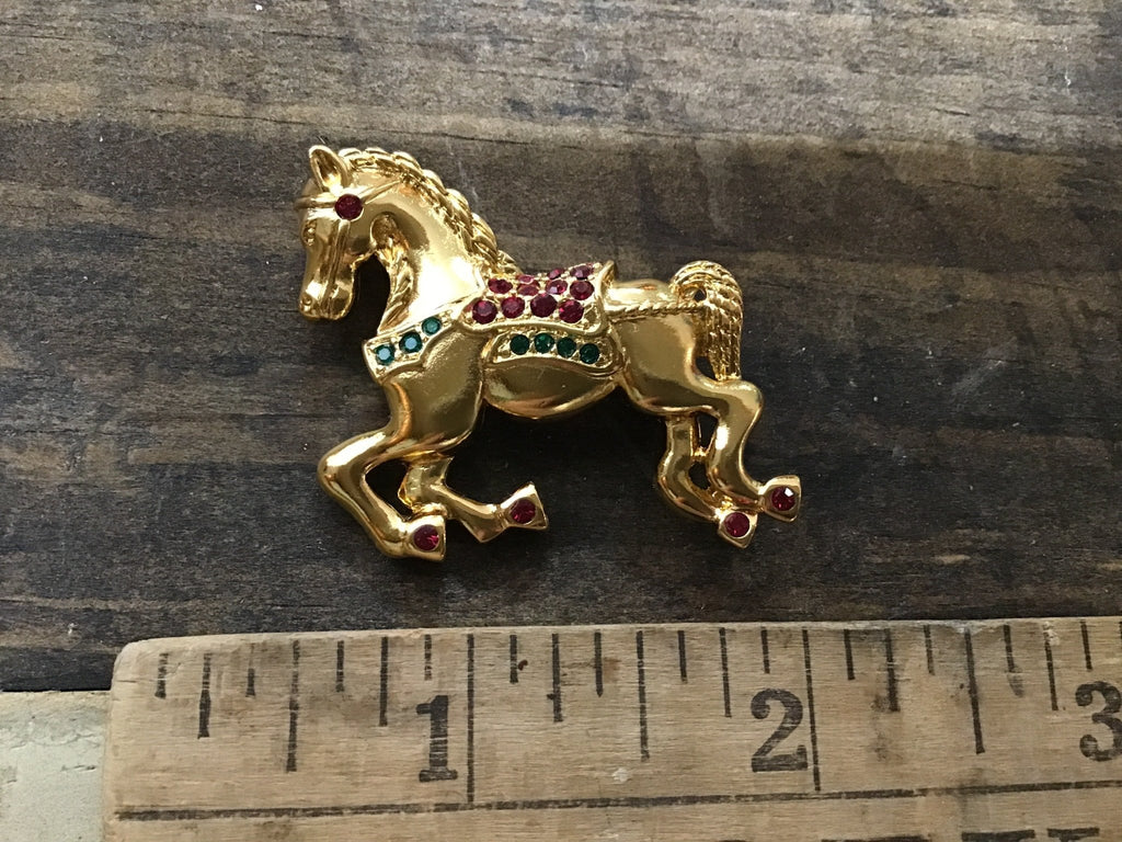 Vintage Christmas pin - brooch - Main Street Threads