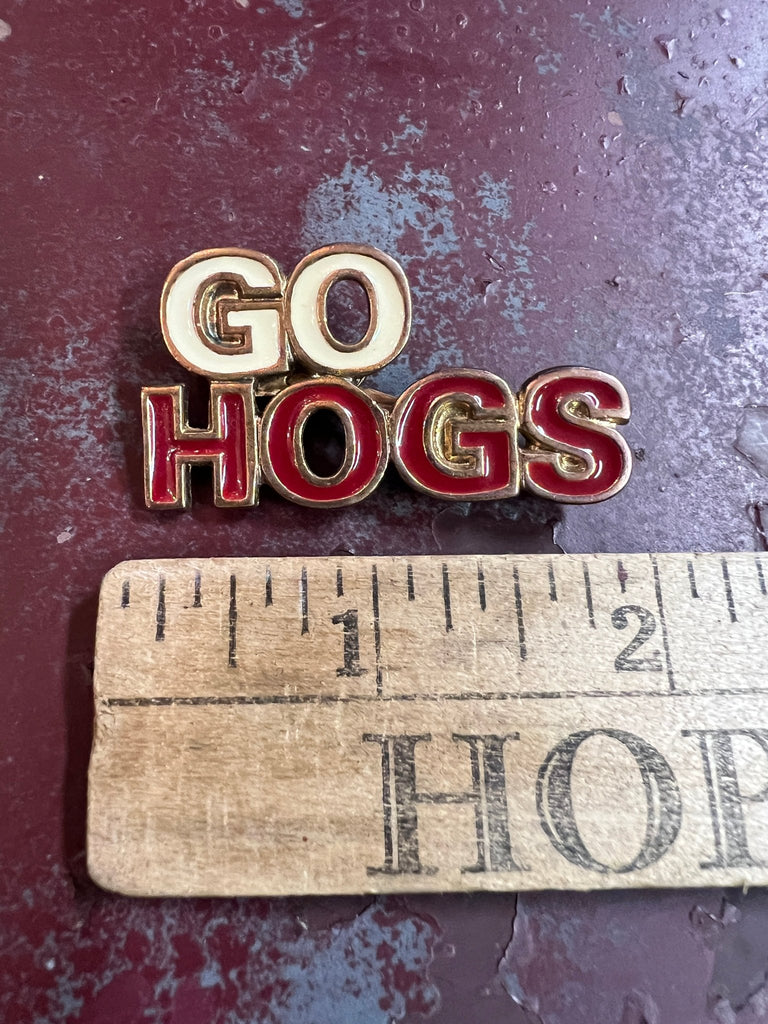 Vintage Go Hogs pin - brooch - Main Street Threads